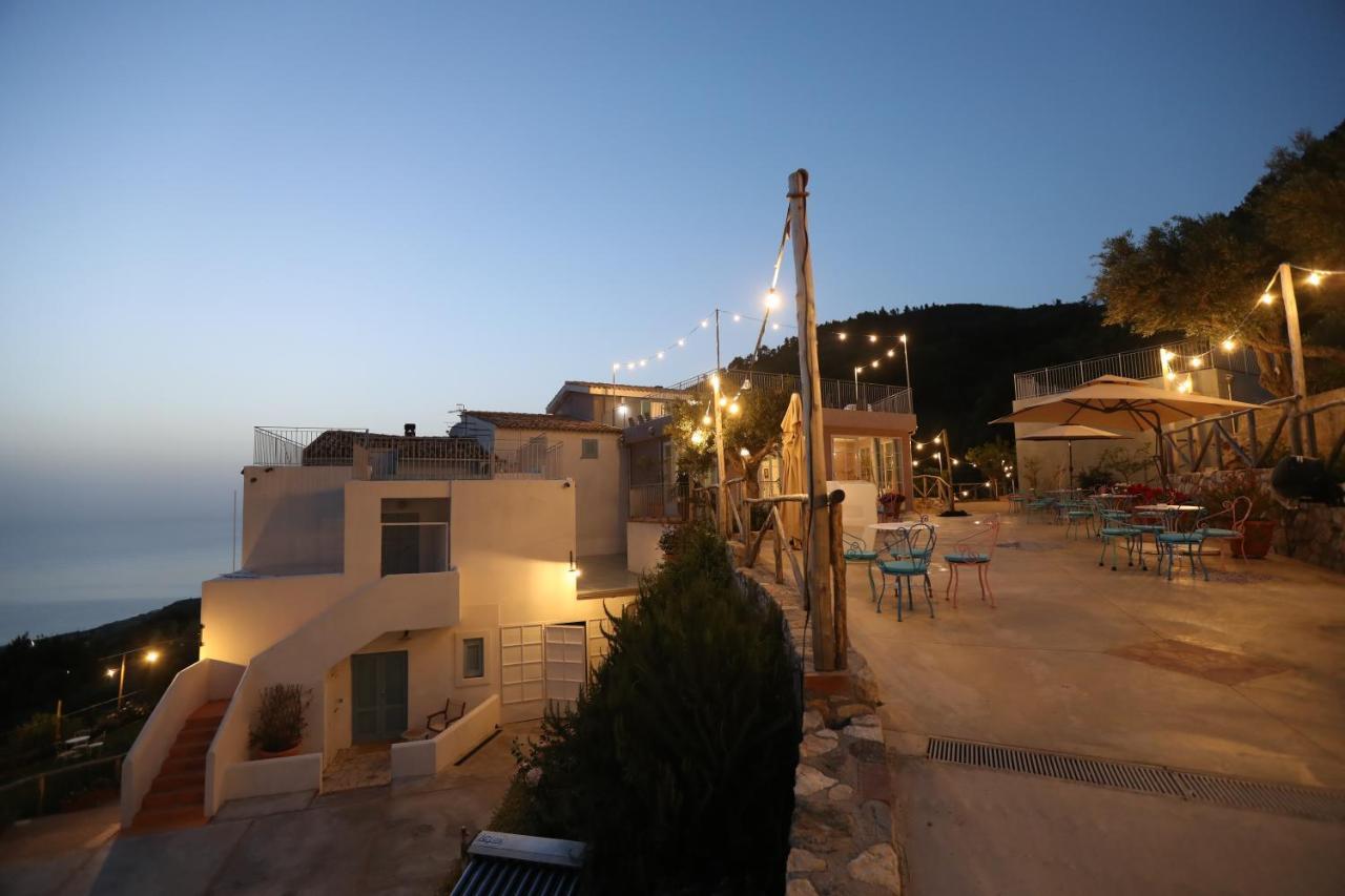 Borgo Rosso Di Sera Resort San Lucido Ngoại thất bức ảnh