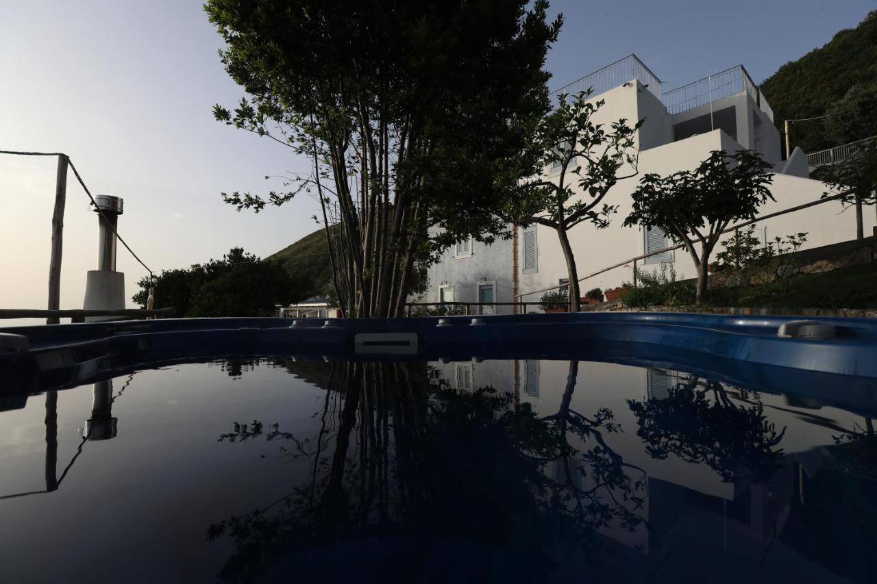 Borgo Rosso Di Sera Resort San Lucido Ngoại thất bức ảnh